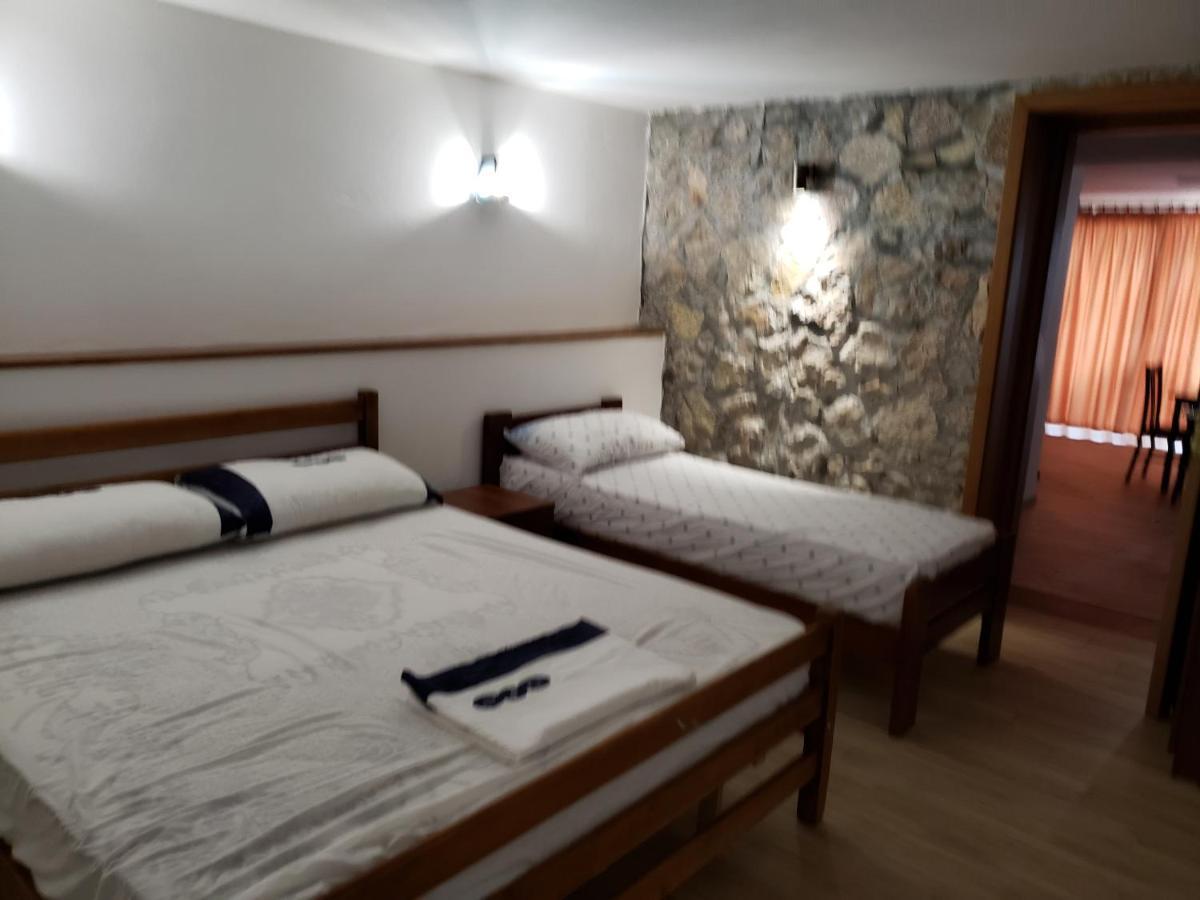 Hotel Brifs Shëngjin Eksteriør bilde